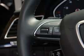 2016款奥迪A8L