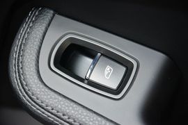 2016款保时捷Macan