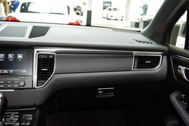 2016款保时捷Macan