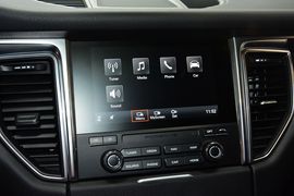 2016款保时捷Macan