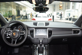 2016款保时捷Macan