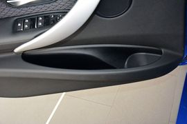 2016款宝马320i