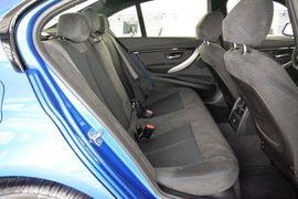 2016款宝马320i