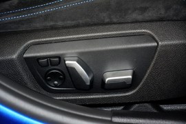 2016款宝马320i