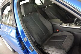 2016款宝马320i