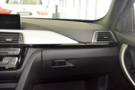 2016款宝马320i
