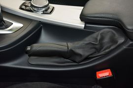 2016款宝马320i
