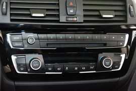2016款宝马320i