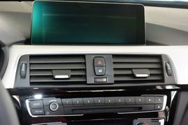 2016款宝马320i