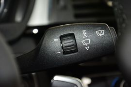 2016款宝马320i