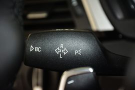 2016款宝马320i