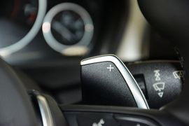 2016款宝马320i