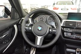 2016款宝马320i