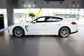 2016款保时捷Panamera