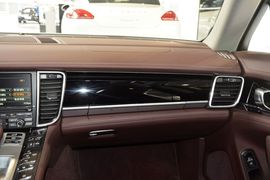 2016款保时捷Panamera