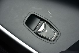 2015款现代全新胜达2.0T自动两驱智能型