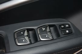 2015款现代全新胜达2.0T自动两驱智能型