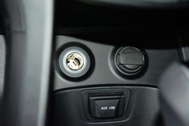 2015款现代全新胜达2.0T自动两驱智能型