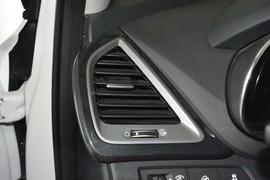 2015款现代全新胜达2.0T自动两驱智能型