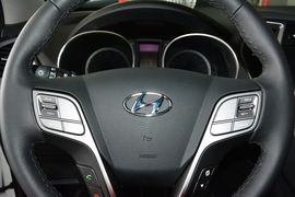 2015款现代全新胜达2.0T自动两驱智能型