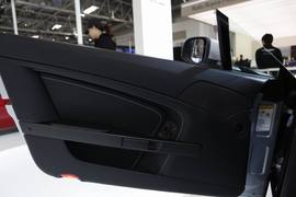 阿斯顿马丁V8