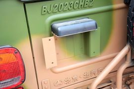 2016款北汽BJ212