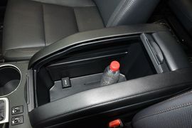 2015款丰田汉兰达3.5L四驱