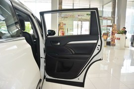 2015款丰田汉兰达3.5L四驱