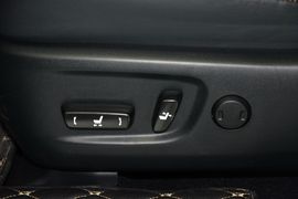 2015款丰田汉兰达3.5L四驱