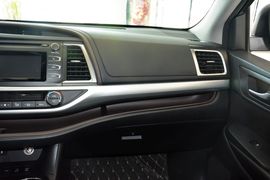 2015款丰田汉兰达3.5L四驱