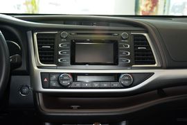 2015款丰田汉兰达3.5L四驱