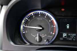 2015款丰田汉兰达3.5L四驱