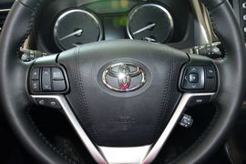 2015款丰田汉兰达3.5L四驱