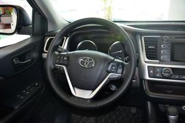 2015款丰田汉兰达3.5L四驱