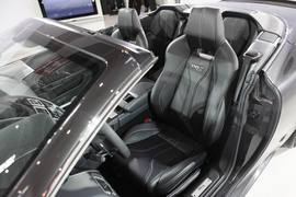 阿斯顿马丁DBS敞篷版车展实拍