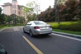 2016款斯柯达全新速派试驾