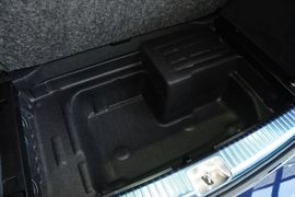 2016款奔驰C180旅行轿车