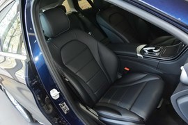 2016款奔驰C180旅行轿车