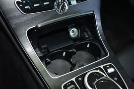 2016款奔驰C180旅行轿车