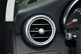 2016款奔驰C180旅行轿车