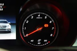 2016款奔驰C180旅行轿车