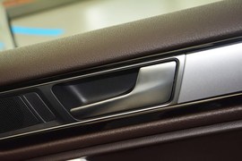 2016款大众途锐3.0TSI舒适型