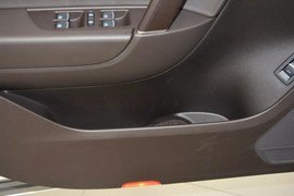 2016款大众途锐3.0TSI舒适型