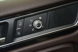 2016款大众途锐3.0TSI舒适型