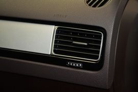 2016款大众途锐3.0TSI舒适型