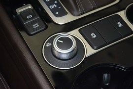2016款大众途锐3.0TSI舒适型