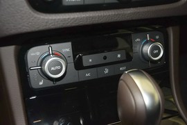2016款大众途锐3.0TSI舒适型