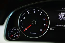 2016款大众途锐3.0TSI舒适型