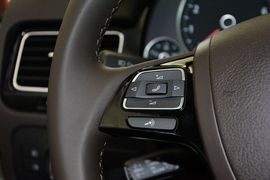 2016款大众途锐3.0TSI舒适型