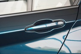 2016款宝马118i都市设计套装
